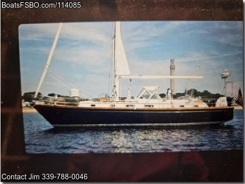 43'  1980 Bristol Ted Hood Center Cockpit Design BoatsFSBOgo