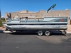 Sun Tracker Fishin Barge 25
